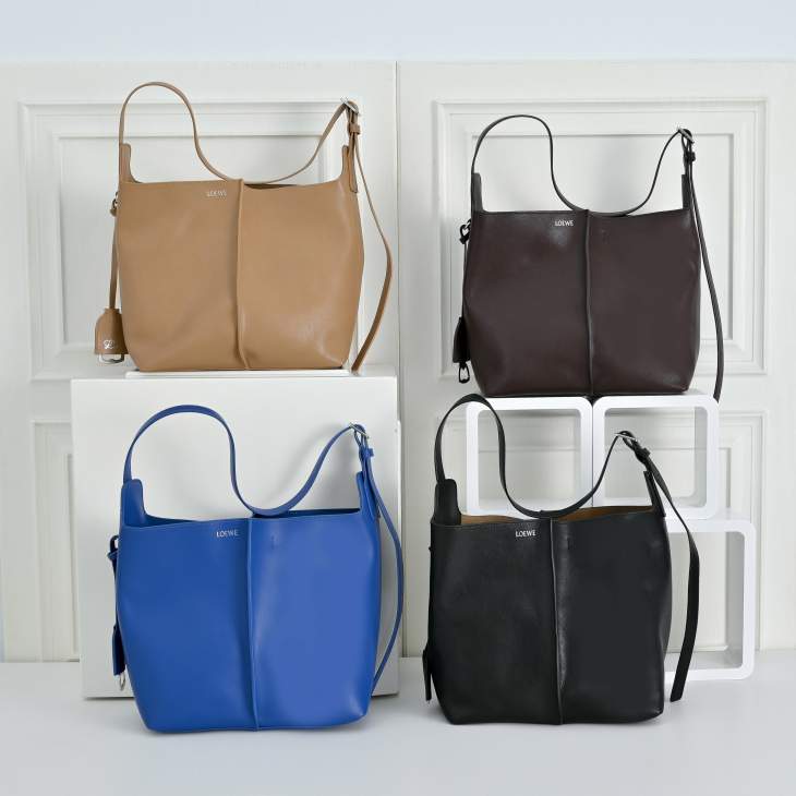 Picture of Loewe Handbags _SKUfw239916663fw